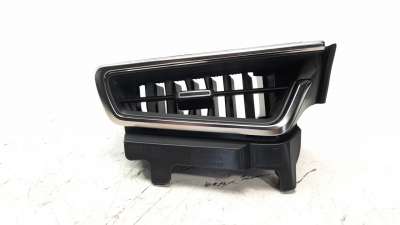 Recambio de rejilla aireadora para toyota corolla (e21) 2019- referencia OEM IAM 5565002840  