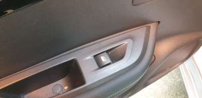 Recambio de mando elevalunas trasero izquierdo para peugeot 2008 (p1) 2019- allure referencia OEM IAM 98044803ZD  