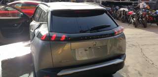 Recambio de porton trasero para peugeot 2008 (p1) 2019- allure referencia OEM IAM 9831045880  