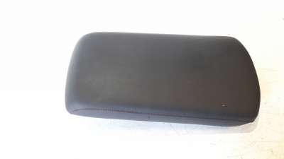Recambio de apoyabrazos central para mazda 3 berlina (bp) 2019- referencia OEM IAM BDGF64450B02  