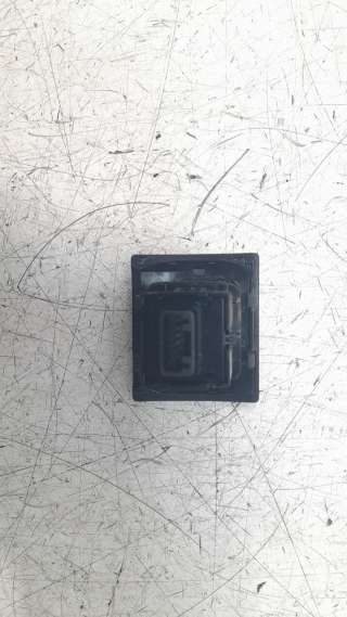Recambio de warning para hyundai kona 2017- 1.0 tgdi cat referencia OEM IAM 93790J9000  