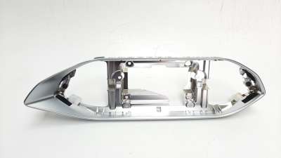 Recambio de moldura para peugeot 308 2013- 1.2 12v e-thp referencia OEM IAM 98075499VV  