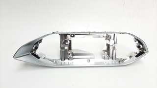 Recambio de moldura para peugeot 308 2013- 1.2 12v e-thp referencia OEM IAM 98075499VV  