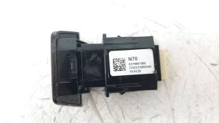 Recambio de warning para hyundai tucson 2015- referencia OEM IAM 93790N7000  