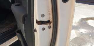 Recambio de cerradura puerta delantera derecha para toyota hilux vii 2016-2020 2.4 d referencia OEM IAM 6903002480  