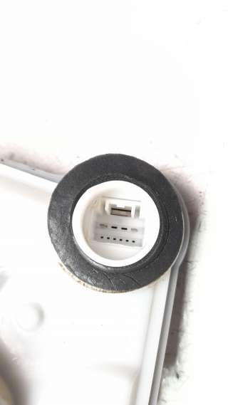 Recambio de cerradura puerta delantera derecha para toyota hilux vii 2016-2020 2.4 d referencia OEM IAM 6903002480  