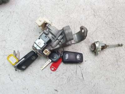 Recambio de conmutador de arranque para toyota hilux vii 2016-2020 2.4 d referencia OEM IAM 690570K22084  