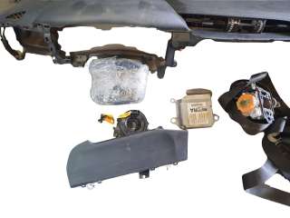 Recambio de kit airbag para toyota hilux vii 2016-2020 2.4 d referencia OEM IAM 451300K251C0  