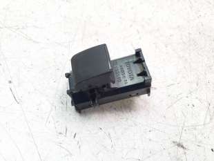 Recambio de mando elevalunas trasero derecho para toyota hilux vii 2016-2020 2.4 d referencia OEM IAM 848100K080  