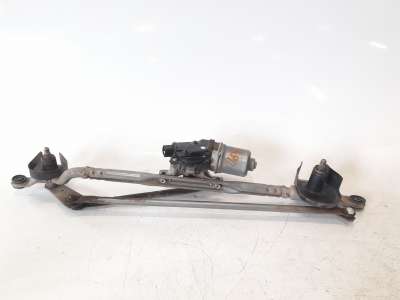 Recambio de motor limpia delantero para toyota hilux vii 2016-2020 2.4 d referencia OEM IAM 851100K171  