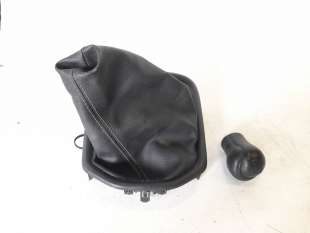 Recambio de pomo palanca cambio para toyota hilux vii 2016-2020 2.4 d referencia OEM IAM 335040K230C0  
