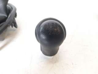Recambio de pomo palanca cambio para toyota hilux vii 2016-2020 2.4 d referencia OEM IAM 335040K230C0  