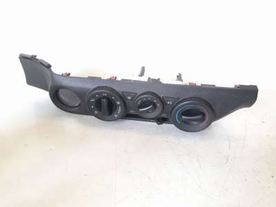 Recambio de mando calefaccion / aire acondicionado para toyota hilux vii 2016-2020 2.4 d referencia OEM IAM 559000KD61  