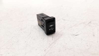 Recambio de interruptor para toyota rav 4 2012-2019 referencia OEM IAM 8619042040  