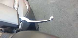 Recambio de maneta exterior delantera derecha para kymco agility 50/125 2005- referencia OEM IAM 53175KTCT900M2A  