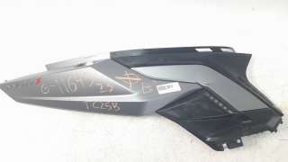 Recambio de moldura para kymco agility 50/125 2005- referencia OEM IAM 83500ALJ8E10  
