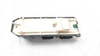 Recambio de mando elevalunas delantero izquierdo para toyota auris 2012-2019 active referencia OEM IAM 8404002120  