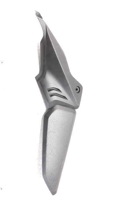 Recambio de moldura para honda cb 650r 2018- cb 650r referencia OEM IAM 83611MKYD500  