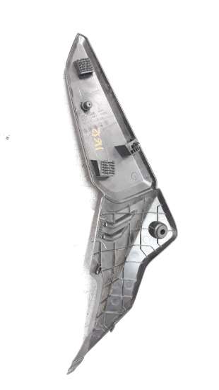 Recambio de moldura para honda cb 650r 2018- cb 650r referencia OEM IAM 83611MKYD500   2