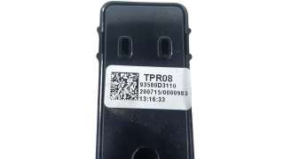 Recambio de mando elevalunas trasero derecho para hyundai tucson 2015- 1.6 crdi cat referencia OEM IAM 93580D3110  