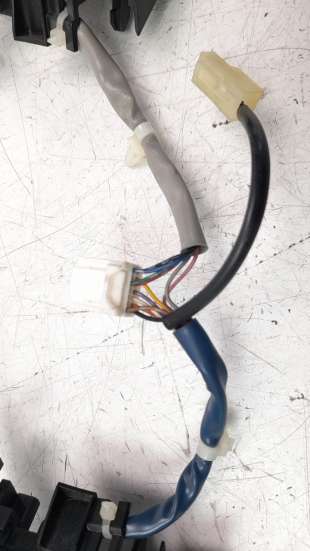 Recambio de mando volante para mazda cx-5 2011-2017 2.2 turbodiesel cat referencia OEM IAM 75E504   2