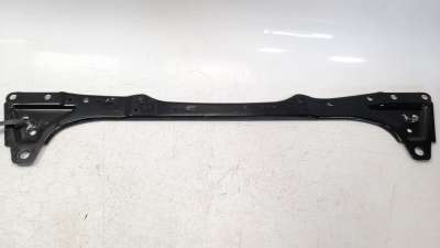 Recambio de travesaño inferior para volvo xc60 2017- referencia OEM IAM 32277168  