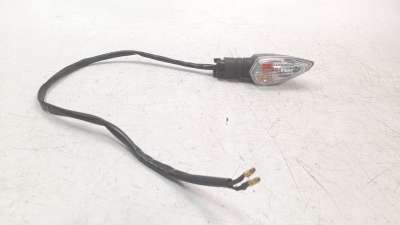 Recambio de piloto trasero derecho para yamaha tricity 300 2020- referencia OEM IAM B63H33400200  