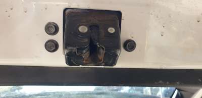 Recambio de cerradura maletero / porton para toyota rav4 2018- referencia OEM IAM 6935042090  