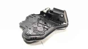 Recambio de cerradura puerta trasera derecha para toyota rav4 2018- referencia OEM IAM 6905048060   2