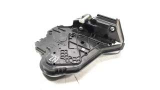 Recambio de cerradura puerta trasera derecha para toyota rav4 2018- referencia OEM IAM 6905048060  
