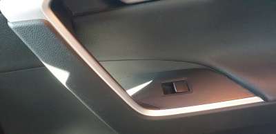 Recambio de mando elevalunas trasero derecho para toyota rav4 2018- referencia OEM IAM 848100D030  