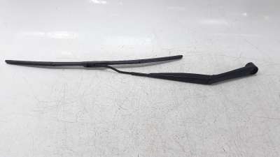 Recambio de brazo limpia delantero derecho para kia stonic (ybcuv) 2017- 1.0 tgdi cat referencia OEM IAM 98321H8000  