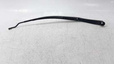 Recambio de brazo limpia delantero izquierdo para kia stonic (ybcuv) 2017- 1.0 tgdi cat referencia OEM IAM 98311H8000  