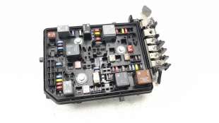 Recambio de caja reles / fusibles para opel astra k lim. 5türig 2015- 1.6 cdti dpf referencia OEM IAM 39040852  