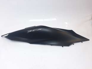 Recambio de moldura para honda pcx 125 2018- pcx 125 referencia OEM IAM 83510K1ZJ100 83510K1ZJ100 