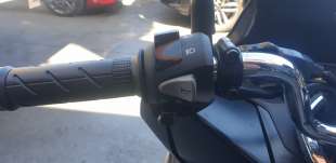 Recambio de piña luces izquierda para honda pcx 125 2018- pcx 125 referencia OEM IAM 35200K1YD12  