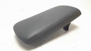 Recambio de apoyabrazos central para mazda 3 sedán (bp) 2019- referencia OEM IAM BDGF64450B02  