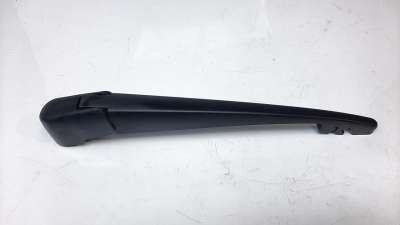 Recambio de brazo limpia trasero para mazda 3 sedán (bp) 2019- referencia OEM IAM BCWK67421A  