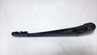 Recambio de brazo limpia trasero para mazda 3 sedán (bp) 2019- referencia OEM IAM BCWK67421A  