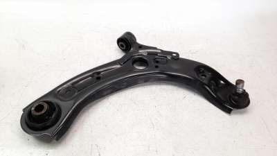 Recambio de brazo suspension inferior delantero derecho para mazda 3 sedán (bp) 2019- referencia OEM IAM BDNF34300C  