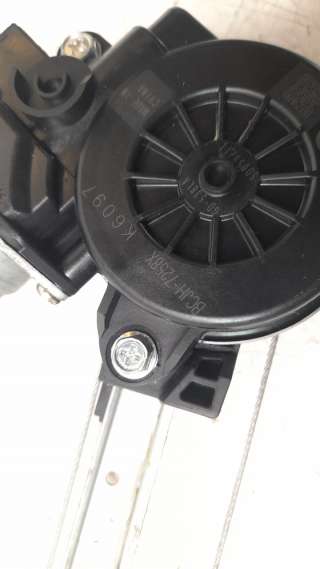 Recambio de elevalunas trasero derecho para mazda 3 sedán (bp) 2019- referencia OEM IAM BCJH7258X  