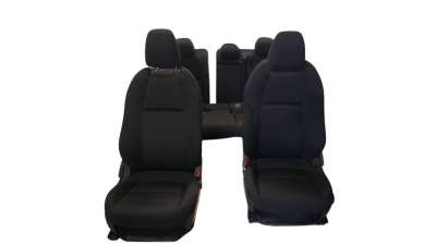 Recambio de juego asientos completo para mazda 3 sedán (bp) 2019- referencia OEM IAM BDGF88162  