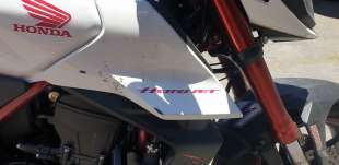 Recambio de carenado delantero derecho para honda cb 750 hornet 2022- referencia OEM IAM 64300MLBD00ZC  