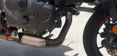 Recambio de colector escape para honda cb 750 hornet 2022- referencia OEM IAM 18150MLBD00  