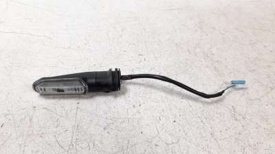 Recambio de piloto delantero derecho para honda cb 750 hornet 2022- referencia OEM IAM 33400MLBD01  