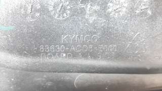 Recambio de moldura para kymco g-dink 125 2012-2017 referencia OEM IAM 83630ACD5E000  