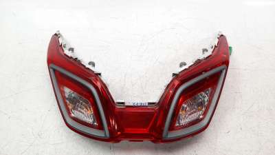 Recambio de piloto trasero central para kymco g-dink 125 2012-2017 referencia OEM IAM 33700ACD5E00  