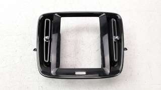 Recambio de rejilla aireadora para volvo xc 40 2017- 2.0 diesel cat referencia OEM IAM 31442627  