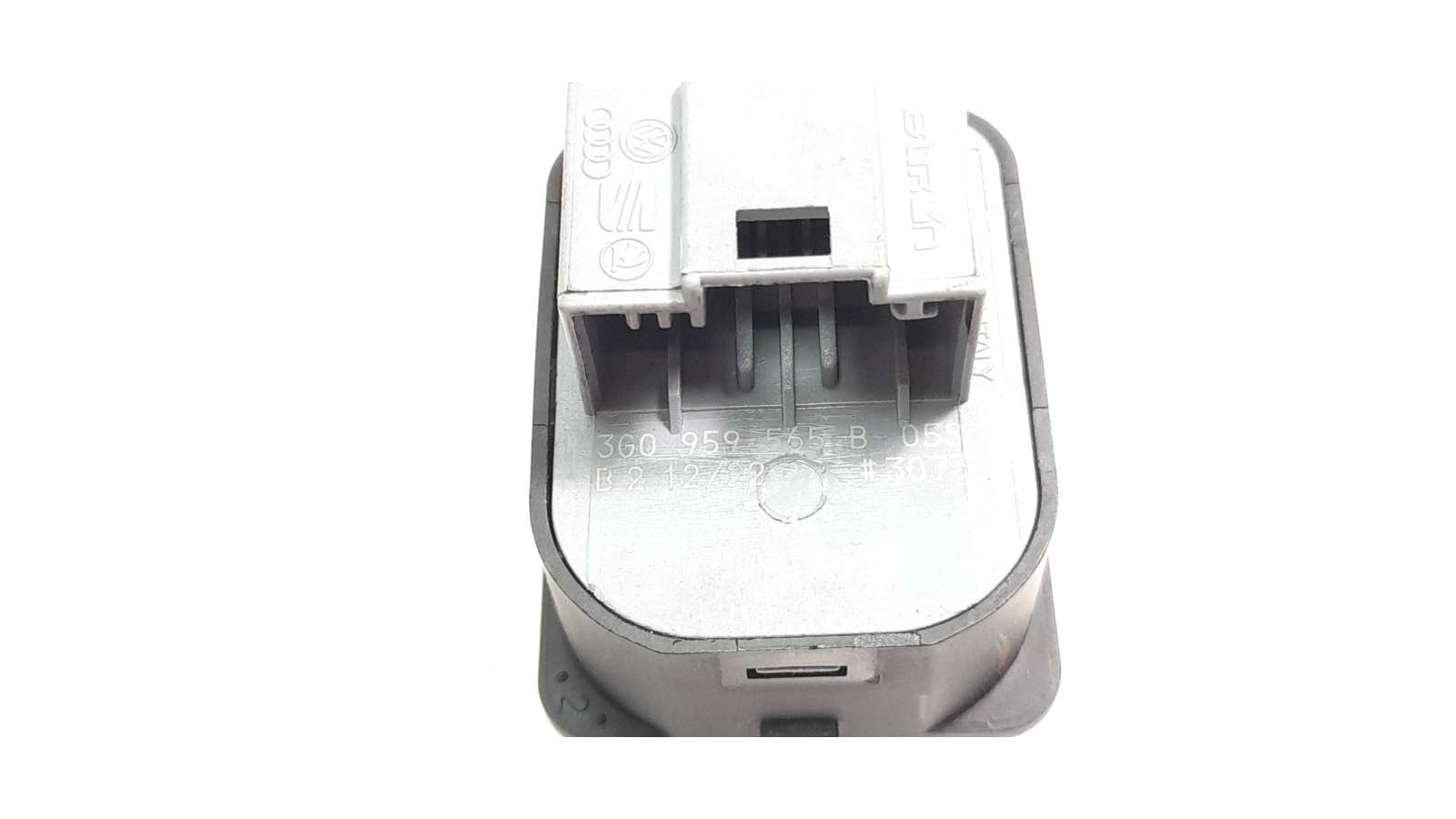 Recambio de mando retrovisor para seat leon (kl1) 2020- 1.5 16v tsi act referencia OEM IAM 3G0959565B   Recambio de mando retrovisor para seat leon (kl1) 2020- 1.5 16v tsi act referencia OEM IAM 3G0959565B