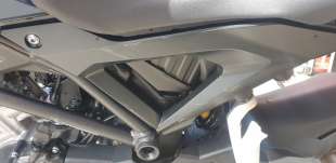 Recambio de moldura para honda cb125 r 2017- referencia OEM IAM 83521K94T00   2